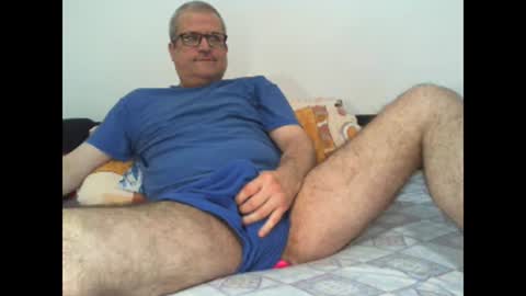 Snapshot of eyes12 chatting on 06-07-26, 03:10 GEORGE online show from 06-07-26, 03:10