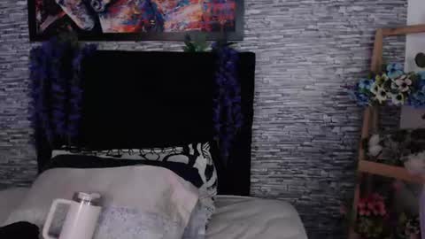 eyes moon online show from 06-23-26, 12:58