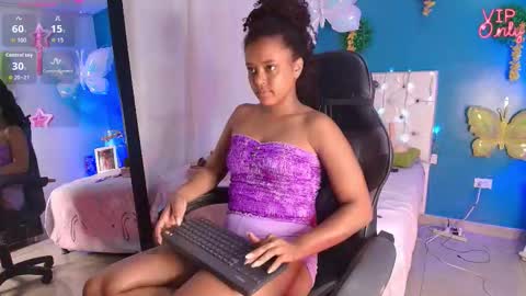 eylend_lisboa_ online show from 03-09-26, 01:59