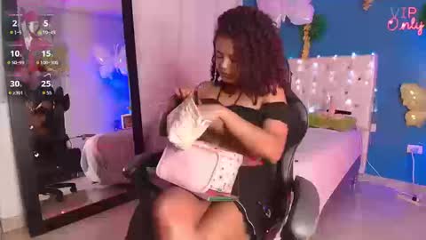 eylend_lisboa_ online show from 03-12-26, 01:17