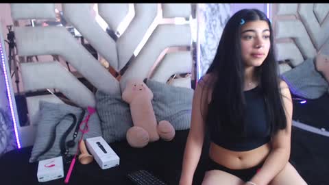 eylin_sofia online show from 12-14-24, 06:56