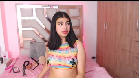 eylin_sofia online show from 01-18-25, 10:28
