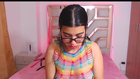 eylin_sofia online show from 02-01-25, 04:03