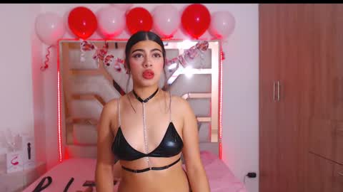 eylin_sofia online show from 02-15-25, 04:47