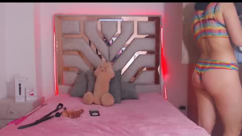 eylin_sofia online show from 02-21-25, 04:29