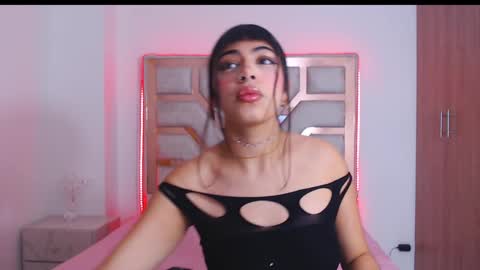 eylin_sofia online show from 02-24-25, 04:16