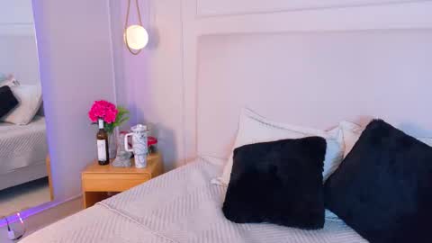 eymicooper online show from 03-02-26, 08:15