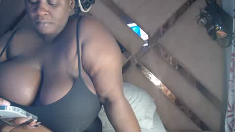 eyshaexotii online show from 09-17-25, 12:45