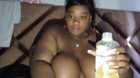 eyshaexotii online show from 12-21-25, 01:51