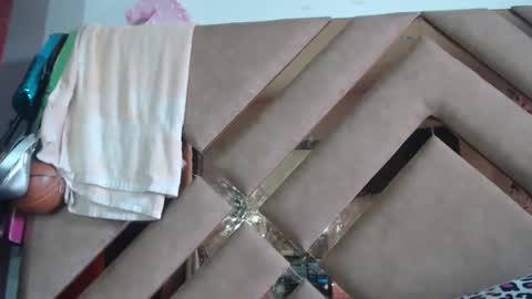 eyshaexotii online show from 01-14-26, 06:57