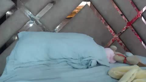 eyshaexotii online show from 04-22-26, 07:04