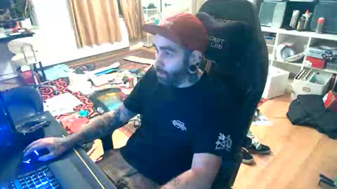 Eytab online show from 09-18-25, 11:51