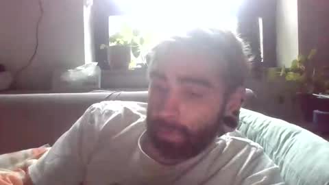 Eytab online show from 10-04-25, 08:56