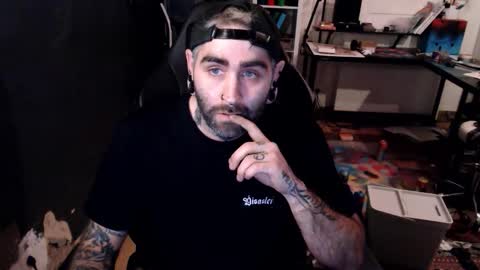 Eytab online show from 10-30-25, 08:42