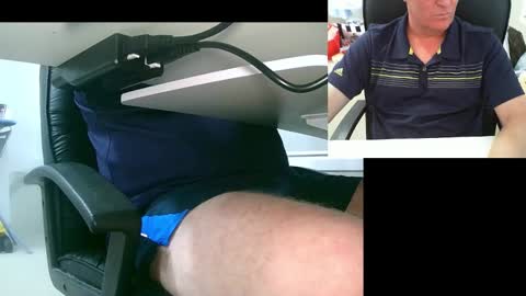 Snapshot of ezondi1 chatting on 02-15-25, 12:26 EZONDI online show from 02-15-25, 12:26