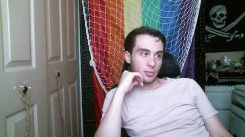 Ezra Naamah online show from 04-22-26, 06:20