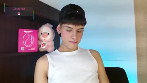 Juan online show from 11-09-25, 04:44