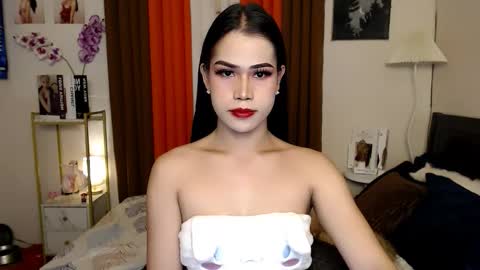 UR SWEET EZRA online show from 01-08-26, 11:01