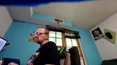 Ez Rider online show from 04-27-26, 10:08