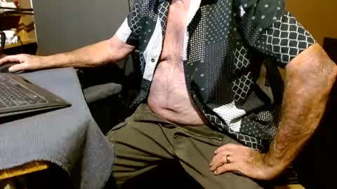 Snapshot of faber3 chatting on 12-21-24, 01:04 What Do You Like online show from 12-21-24, 01:04