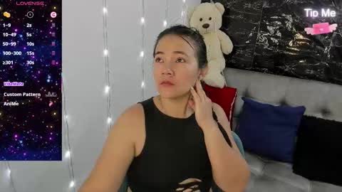 camila online show from 11-23-25, 01:33