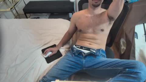 fabiano_hernandes30 online show from 04-23-26, 06:32