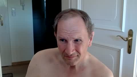 Snapshot of fabiansoohot chatting on 07-12-26, 05:04 Fabian online show from 07-12-26, 05:04