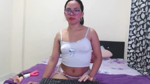 Snapshot of faby_21 chatting on 12-21-25, 07:59 jazmin online show from 12-21-25, 07:59