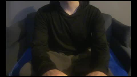 Snapshot of facelessescape chatting on 04-19-26, 01:10 FacelessEscape online show from 04-19-26, 01:10