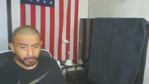 Snapshot of faded805 chatting on 04-06-26, 03:26 Mark online show from 04-06-26, 03:26
