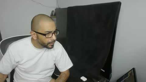 Snapshot of faded805 chatting on 06-01-26, 04:47 Mark online show from 06-01-26, 04:47