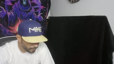 Snapshot of faded805 chatting on 07-24-26, 08:01 Mark online show from 07-24-26, 08:01