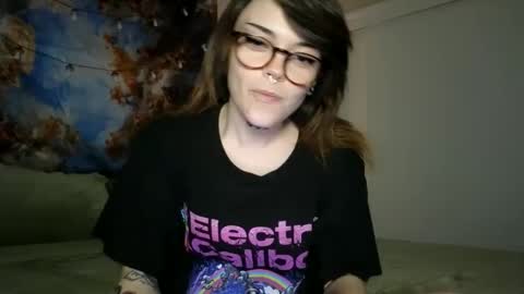 Faerie 3 online show from 12-15-24, 04:51