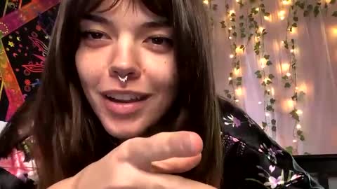 Faerie 3 online show from 09-29-25, 06:24