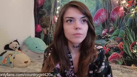 Faerie 3 online show from 11-26-25, 02:01