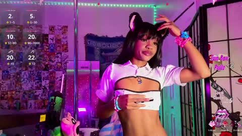 Snapshot of faethedoll chatting on 05-20-26, 10:21 Fae and Cheta online show from 05-20-26, 10:21
