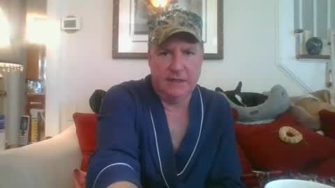 Snapshot of fairmount31 chatting on 03-06-25, 07:10 fairmount31 online show from 03-06-25, 07:10