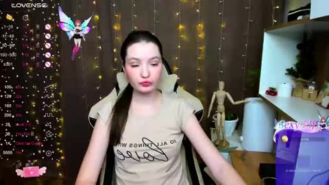 Snapshot of fairy_m00n chatting on 12-26-24, 02:59 Kate online show from 12-26-24, 02:59