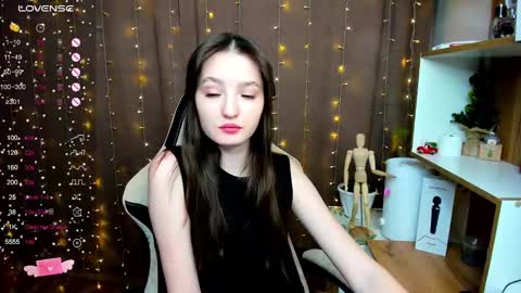 Snapshot of fairy_m00n chatting on 12-30-24, 03:13 Kate online show from 12-30-24, 03:13