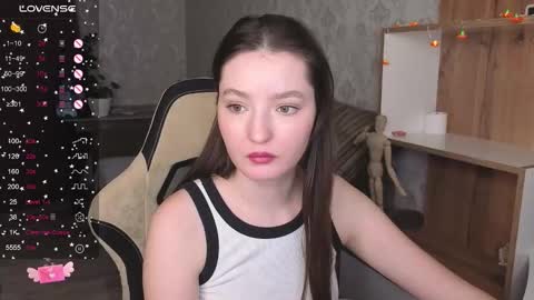 Snapshot of fairy_m00n chatting on 11-05-25, 11:21 Kate online show from 11-05-25, 11:21