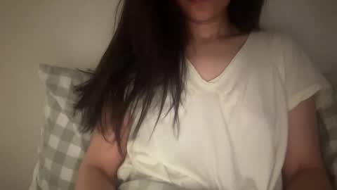 Snapshot of fairypixie chatting on 05-20-26, 03:45 fairypixie online show from 05-20-26, 03:45