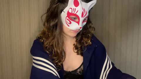 Snapshot of faithlesskristen chatting on 04-15-26, 10:10 Kristen online show from 04-15-26, 10:10