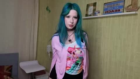 Snapshot of faithwilder chatting on 04-07-26, 02:06 call me Cherry online show from 04-07-26, 02:06