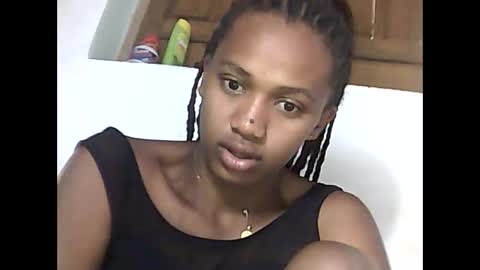 Snapshot of falielyse chatting on 09-12-25, 04:34 falielyse online show from 09-12-25, 04:34