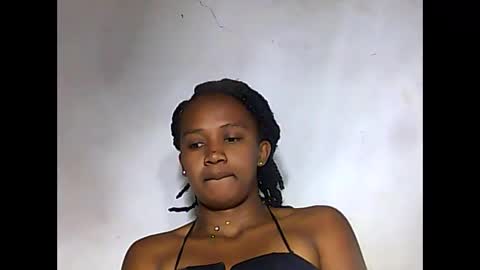 Snapshot of falielyse chatting on 09-15-25, 04:07 falielyse online show from 09-15-25, 04:07