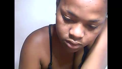 Snapshot of falielyse chatting on 09-18-25, 11:23 falielyse online show from 09-18-25, 11:23