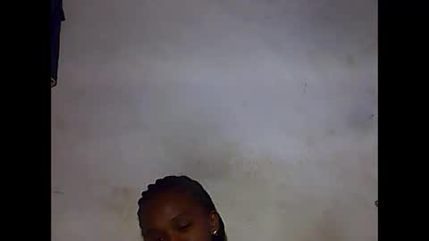 Snapshot of falielyse chatting on 10-07-25, 05:10 falielyse online show from 10-07-25, 05:10