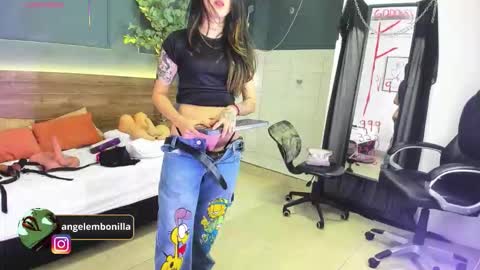 Megan    630  1330 -5 online show from 02-07-26, 11:47