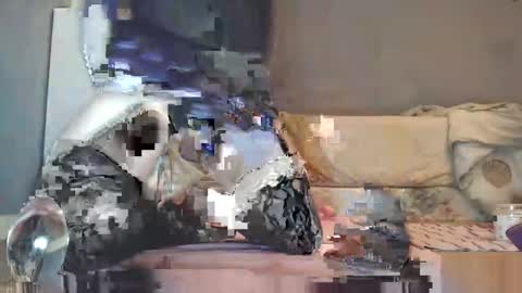 Snapshot of fallin_skye chatting on 12-25-24, 02:14 Fallin Skye online show from 12-25-24, 02:14