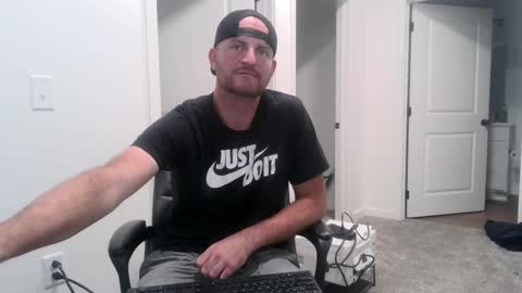 Daddy online show from 10-08-25, 11:19